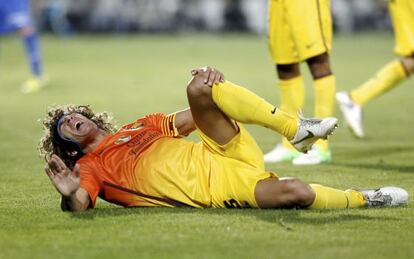 Puyol, en el momento de lesionarse.