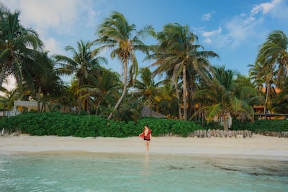 Una joven en Isla Mujeres, Quintana Roo.