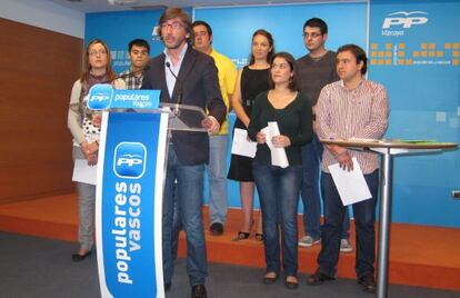 Iñaki Oyarzábal, Secretario General del PP Vasco, ha asegurado que no respaldarán una moción de censura contra Patxi López