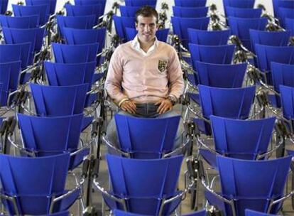 Van der Vaart, el pasado jueves en Valdebebas en una pausa de la entrevista.