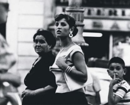 Mother and Daughter, by Leopoldo Pomés.