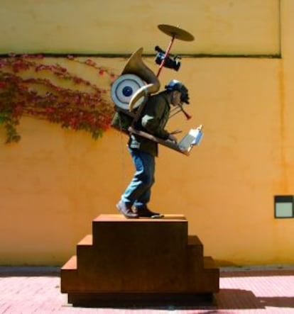 Escultura de Curro González.