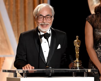 Miyazaki, con su Oscar honorífico el 8 de noviembre de 2014.