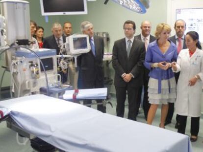 Esperanza Aguirre, en la inauguración del hospital de Torrejón de Ardoz en septiembre de 2011.