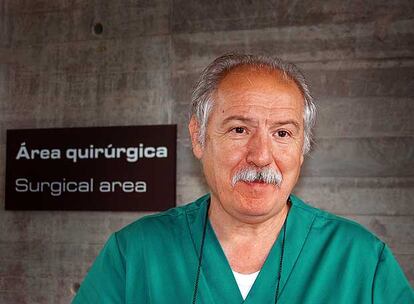 Jesús Usón, en el Centro de Cirugía de Mínima Invasión de Cáceres.