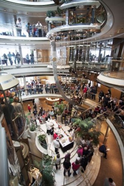 El interior del crucero. Parece hora punta, pero aquí la hora punta puede ser las dos de la madrugada.