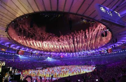 El estadio Maracan&aacute;, en R&iacute;o de Janeiro, se convirti&oacute; en un festival de luces y colores para dar inicio a los primeros Juegos Ol&iacute;mpicos en Sudam&eacute;rica.