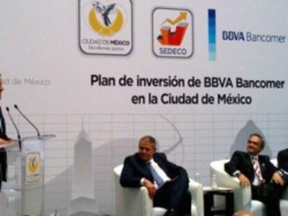 Vicente Rodero anuncia el plan de inversi&oacute;n de BBVA.