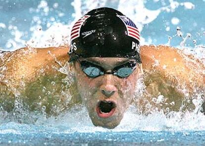 Phelps, en pleno esfuerzo en los 200 metros estilos.