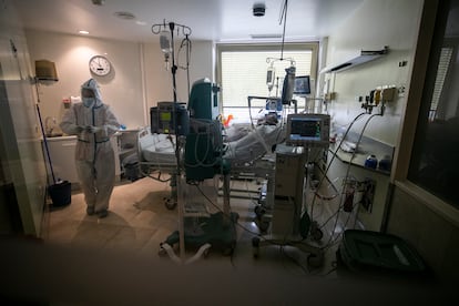 Una de las UCI del Hospital Gregorio Marañón durante la crisis del coronavirus.