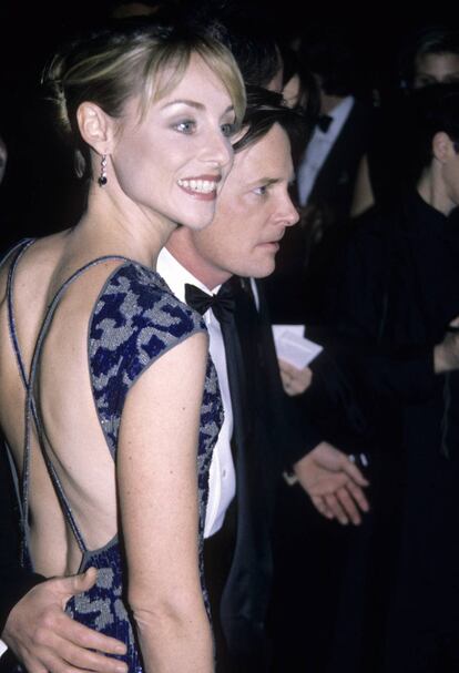 Michael J. Fox con su esposa, Tracy Pollan, en un evento en Nueva York en 1995.