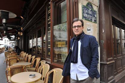 
 Jos&eacute; Mar&iacute;a Ridao, en una terraza de Par&iacute;s en 2016. 