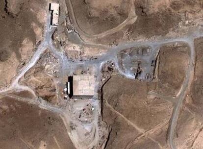 Imagen satélite de la central nuclear en Siria.