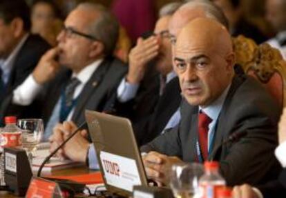 El director general de la División de Banca Comercial del Banco Santander, Javier San Félix, durante su intervención en el XII Encuentro Santander-América Latina celebrado en la Universidad Internacional Menéndez Pelayo (UIMP).