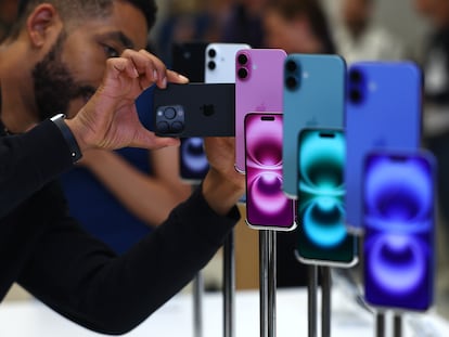 iPhone 16