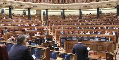 Vista general de la penúltima sesión plenaria en el Congreso de los Diputados antes del paréntesis estival, en Madrid (España), a 22 de julio de 2020.