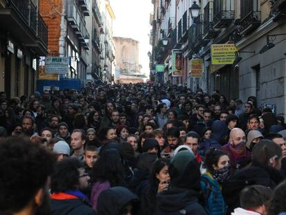 Manifestación en Lavapiés por el fallecimiento de Mame Mbaye.
 