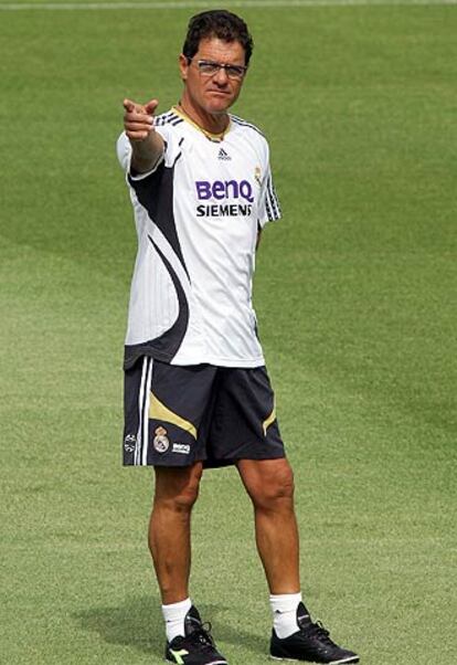 Capello dirige el primer entrenamiento de la temporada.