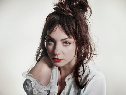 Angel Olsen: «Antes aburrida que ser yonqui del amor»