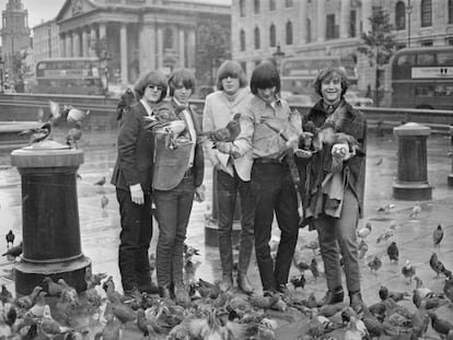 The Byrds na Trafalgar Square, em Londres, em 1965.