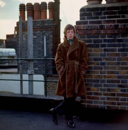 Mick Jagger en la terraza. Harley House. Londres. 1966. © Gered Mankowitz