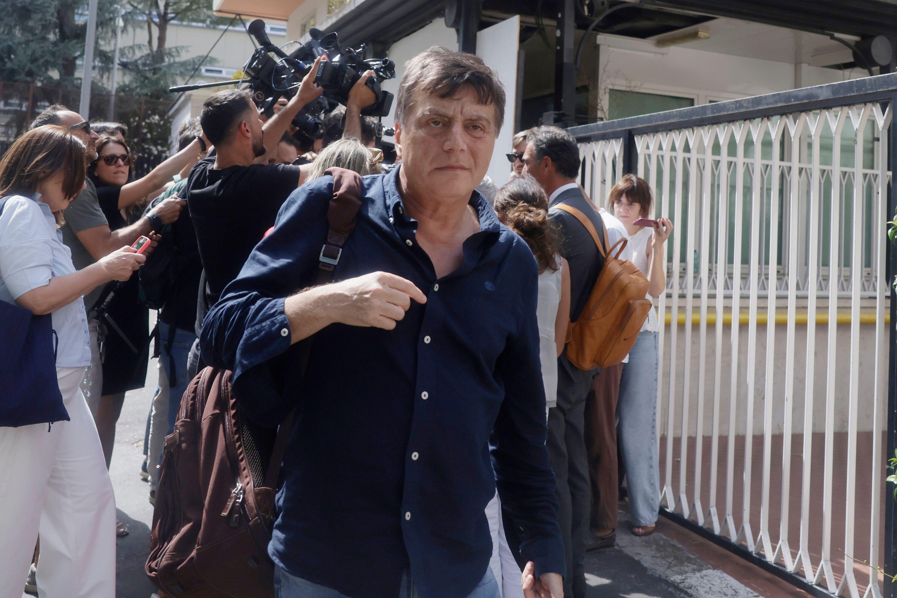 Valter Lavitola a la llegada al complejo judicial de Piazzale Clodio para ser interrogado por el caso de Sigfrido Ranucci. En Roma (Italia), el 8 de julio.