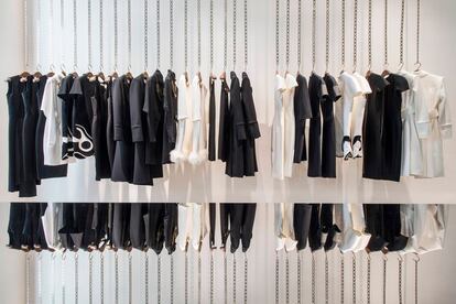 Victoria Beckham Store, London, United Kingdom. Architect: Farshid Moussavi, 2014.