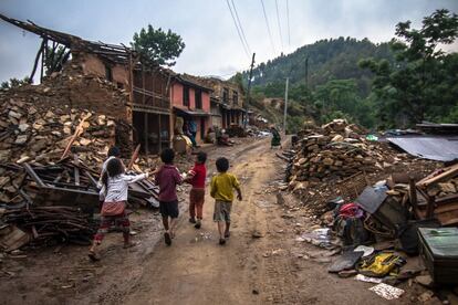 El pueblo de Syaule, en Sindhupalchok, una de las áreas más devastadas por ambos movimientos de tierra, y que concentraron las tasas más altas de mortalidad.