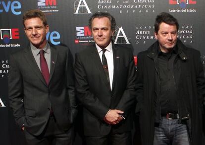 Juanjo Artero, José Coronado y el director de la película que protagoniza, Enrique Urbizu.