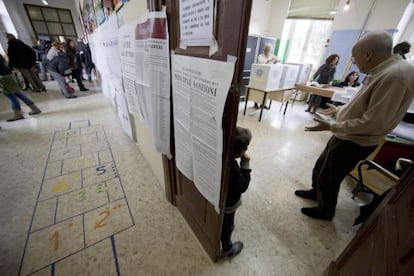 Un colegio electoral en Roma. 