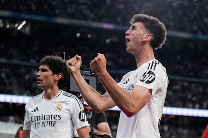 Jacobo Ramón celebra junto a Jesús Vallejo su gol ante el mallorca este miércoles.