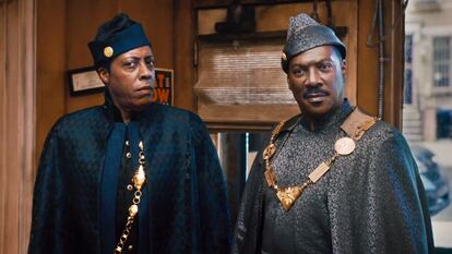 Arsenio Hall e Eddie Murphy em ‘Um Príncipe em Nova York 2’.