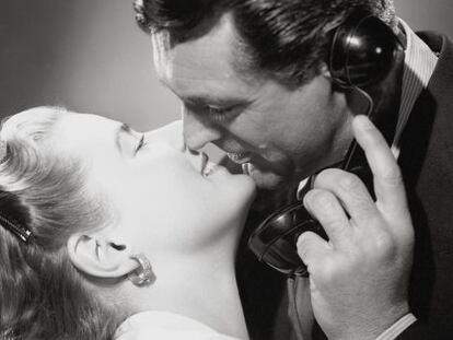 Ingrid Bergam y Cary Grant en 'Encadenados'.