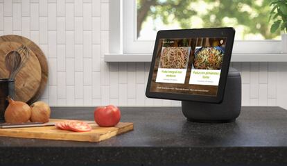 Amazon Echo Show 10.