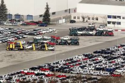 Vista general de la Factoria Volkswagen Navarra que se encuentra situada en el Polígono de Landaben, dentro del término municipal de Arazuri, en el extremo oeste de Pamplona. EFE/Archivo