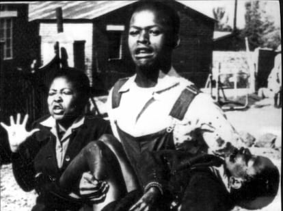 Tres víctimas de enfrentamientos raciales en Sudáfrica.