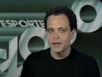 Fernando Vannucci apresenta o Globo Esporte em novembro de 1988.