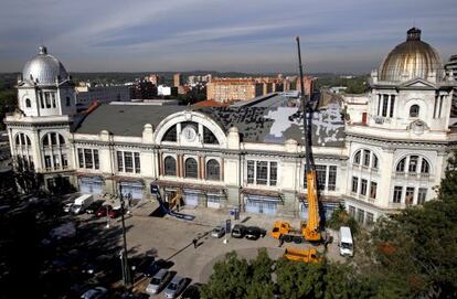 Estado actual de la Estaci&oacute;n del Norte, y al fondo, la Casa de Campo. 