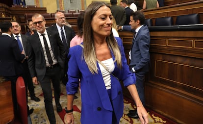 Miriam Nogueras, portavoz de Junts, con los diputados Eduard Pujol y Josep Maria Cruset Domènech.