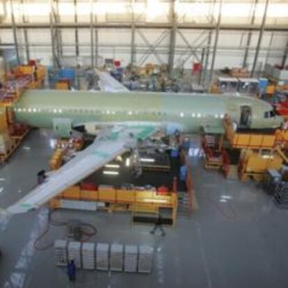 Línea de montaje final del A-320 de Airbus en Tianjin (China)