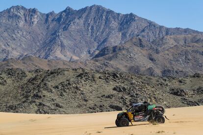 El brasileño Reinaldo Varela durante la primera etapa del Dakar. 

