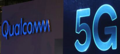 Los logotipos de Qualcomm y 5G en el Mobile World Congress de Barcelona.