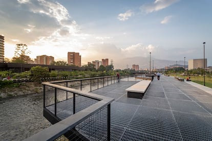 Un río rehabilitado en Medellín
