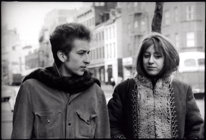 Bob Dylan y Suze Rotolo, paseando por Nueva York