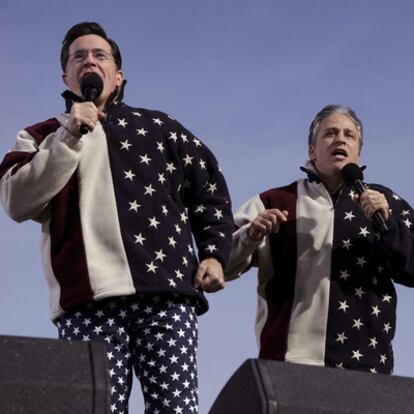 Stephen Colbert y Jon Stewart durante un acto celebrado en Washington en 2010.