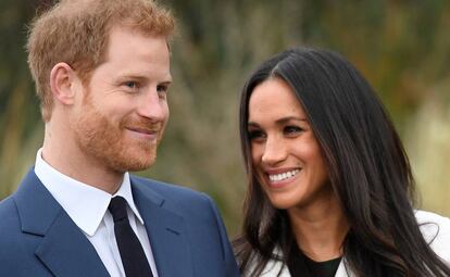 Enrique de Inglaterra y Megha Markle, el d&iacute;a de su compromiso.