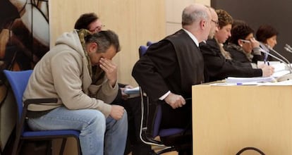 El acusado de matar a su esposa Yasmín ha sido encontrado culpable de dos delitos de asesinato.