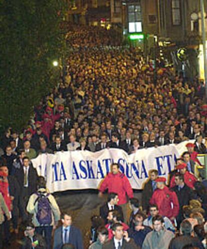 Imagen de la manifestación que ha recorrido este jueves las calles de Getxo.