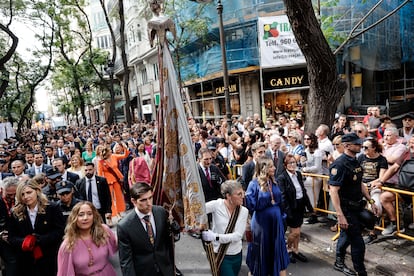 València conmemora la entrada en la ciudad del rey Jaime I el 9 de octubre de 1238 con la procesión cívica de la Senyera, que este año portará la portavoz de Compromís en el Ayuntamiento, Papi Robles (centro), que se la entregará a la alcaldesa, María José Catalá, en la Catedral porque este partido considera que el tedeum que se celebrará no debería estar incluido en este acto. En la imagen a parece a la izquierda de Robles, el portavoz socialista, Borja Sanjuán yt la concejal de Compromís, Glòria Tello.