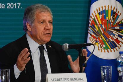 Luis Almagro durante la XLVII Asamblea General de la OEA.